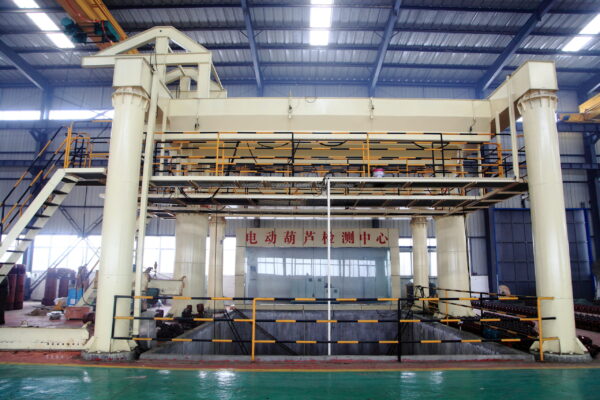 Electric hoist test bench