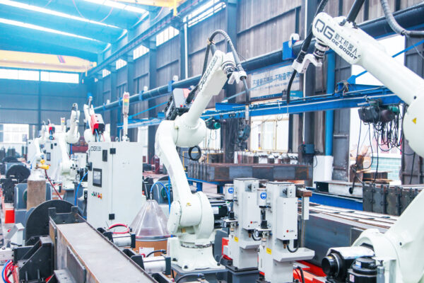 Single beam end beam robot welding production line